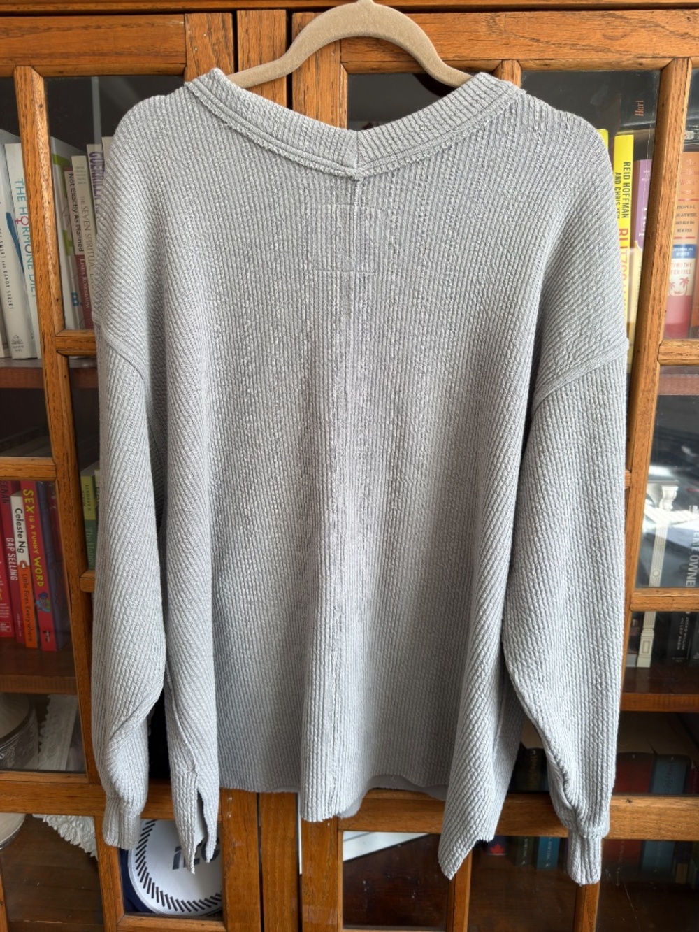 Aerie Wonder Textured V-Neck Sweatshirt Grey Size M - Picture 8 of 8